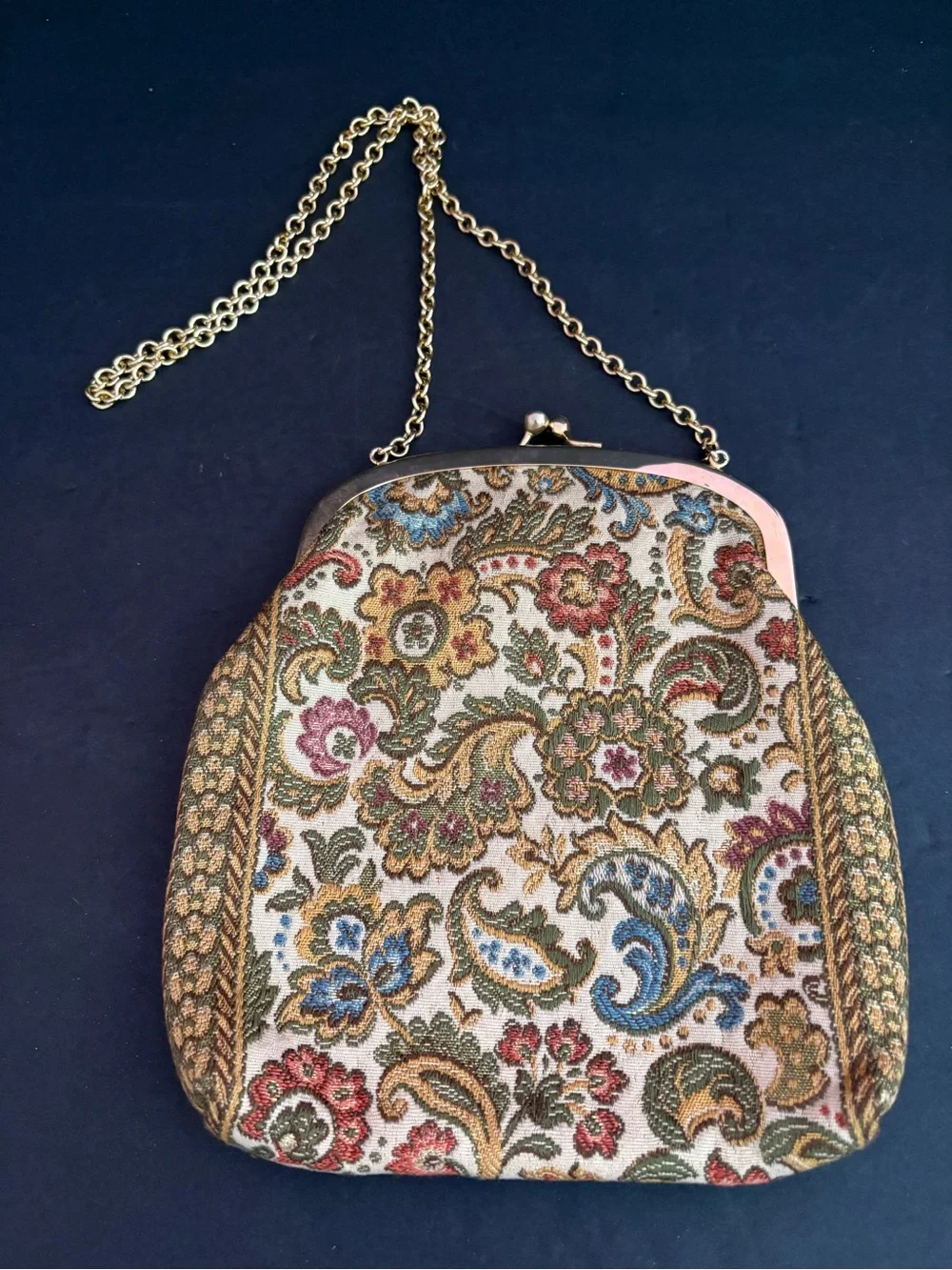 Vintage Walborg Italian Floral Paisley Tapestry Kiss Lock Gold Chain Handbag